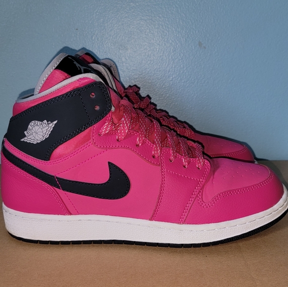 Nike Jordan 1 Retro High GG Vivid Pink 7Y - Picture 2 of 10